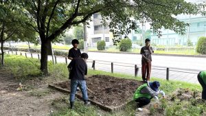 音楽や楽器を学ぶ私たちが地域でできること――川名公園の活動に参加しました！