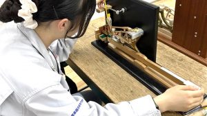 「努力は音になる!」ピアノ調律技能検定に向けて奮闘中!
