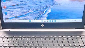 楽器だけじゃない！リペア科で学ぶ“パソコン＆営業スキル”