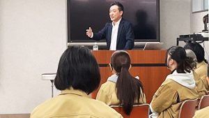 「就職はゴールじゃない」—プロになるための特別講義レポート