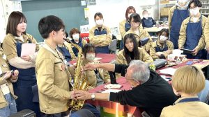 プロの技術を間近で体感!管楽器リペア科 特別講義レポート
