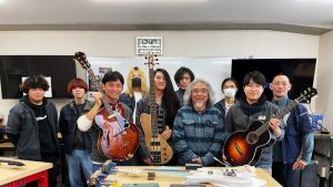 保証100年のギターが生まれる理由 ― プロに学ぶ特別授業