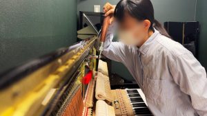 ピアノの「心地よい響き」はどう作る？調律の難関「割振」に挑戦中！