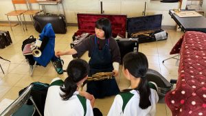 高校の吹奏楽部へ！先輩たちが「お手入れ講座」に挑戦！
