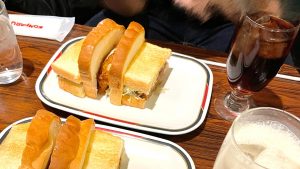 集中した後はここ！名古屋のレトロ喫茶「コンパル」でご褒美ランチ